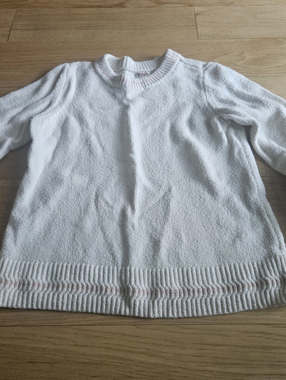 Faherty White Crewneck Sweater with Subtle Rib Hem
